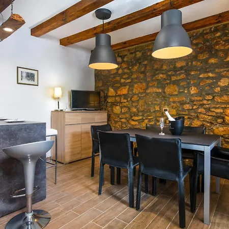 Amazing In Barban With Outdoor Swimming Pool, Wifi&2 Bedrooms Vakantiehuis